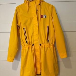 Aigle Mirabelle womens size 4/6 Rain Coat